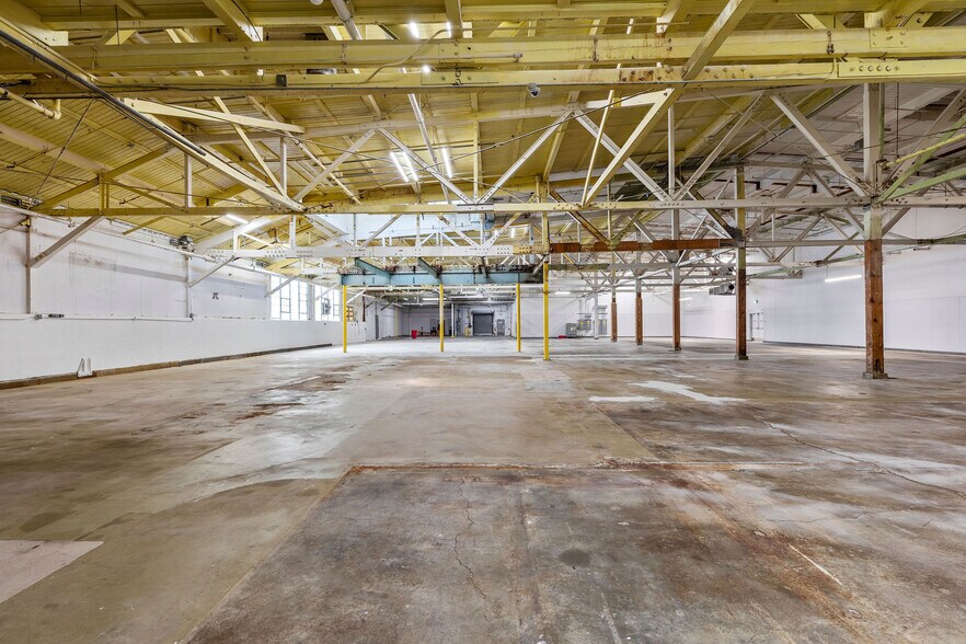 More Photos Of 250 Hillside Blvd, South San Francisco Manufacturing For Lease