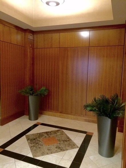 More Photos Of 1838 Sir Tyler Dr, Wilmington Office For Lease