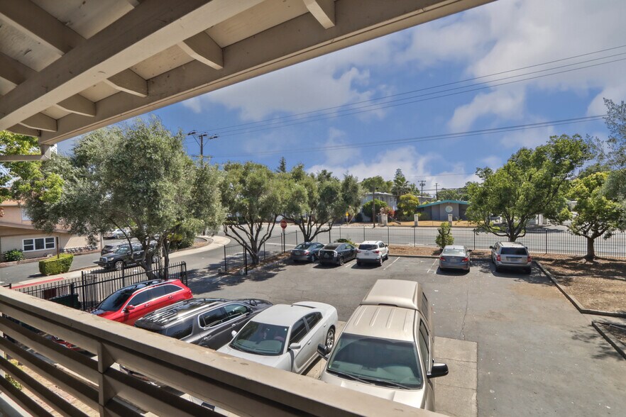 More Photos Of 2933 Eastern Ave, Sacramento Apartments For Sale
