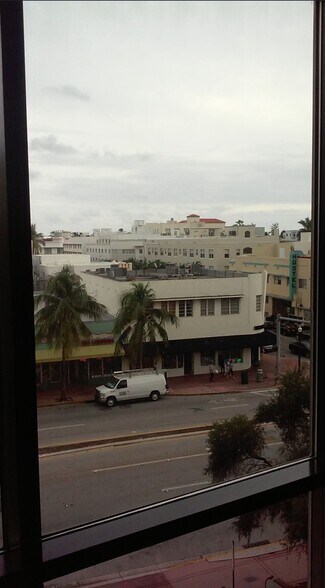 More Photos Of 930 Washington Ave, Miami Beach Office For Sale