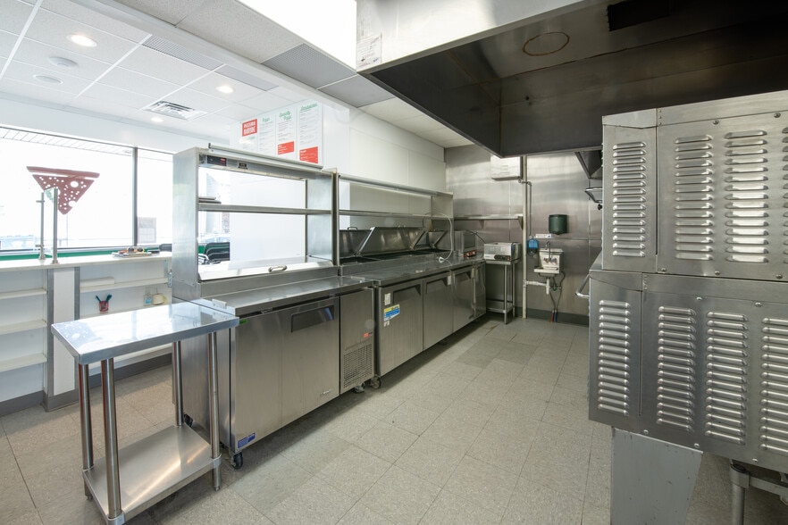 More Photos Of 221 2nd Ave, Carnegie Freestanding For Sale