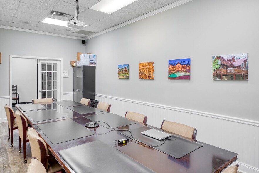 More Photos Of 1479 Ventura Dr, Cumming Light Distribution For Sale