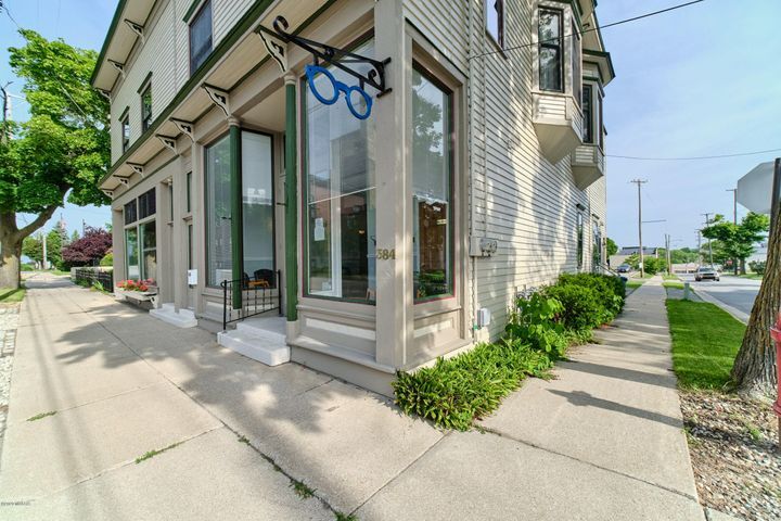 More Photos Of 384 1st St, Manistee Office Residential For Lease