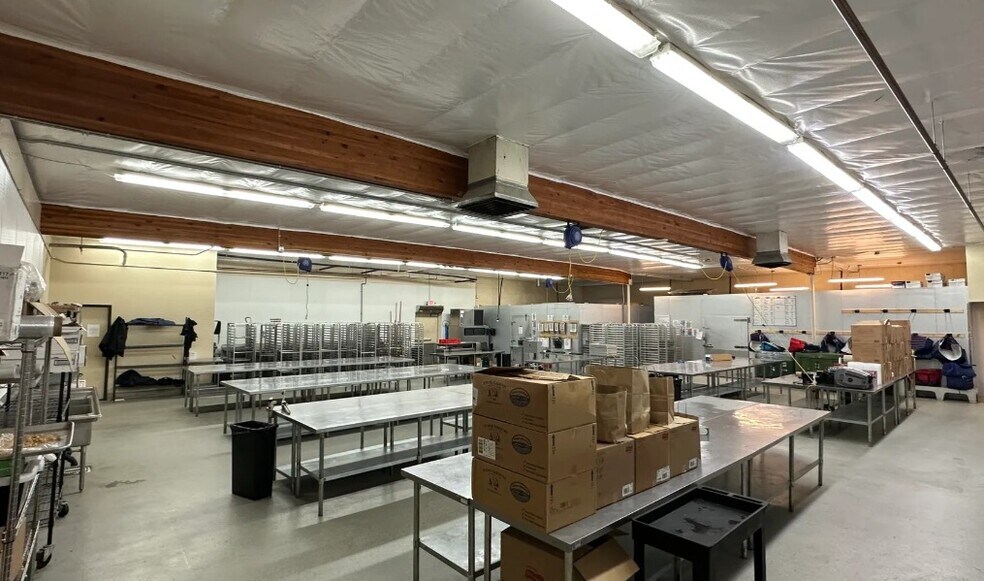 More Photos Of 2601 S 24th St, Phoenix Food Processing For Lease