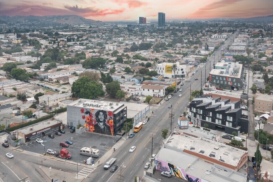 More Photos Of 5242 W Adams Blvd, Los Angeles Loft Creative Space For Sale