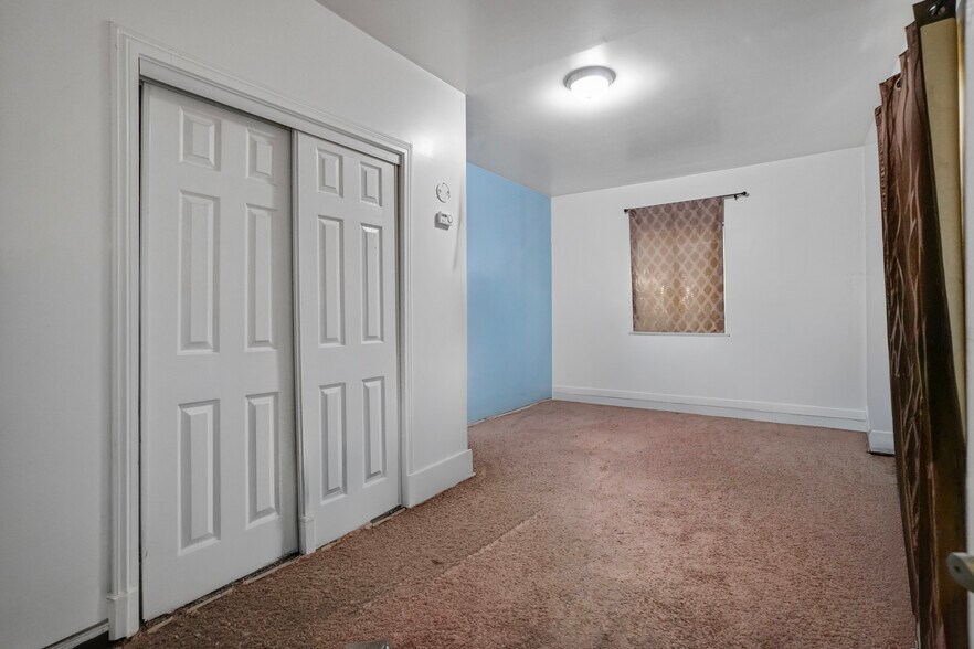 More Photos Of 11850 Hawthorne Blvd, Hawthorne Storefront Retail Residential For Sale