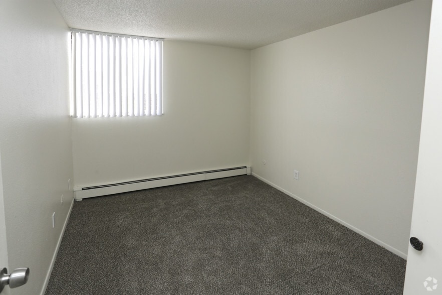 More Photos Of 2025 Jerry Murphy Rd, Pueblo Apartments For Sale