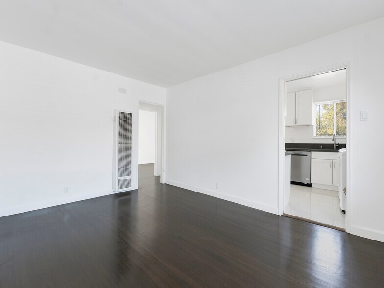 More Photos Of 5439 Kinston Ave, Culver City Apartments For Sale