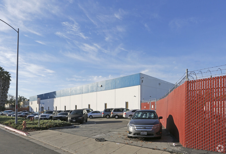 Primary Photo Of 485 Vista Way, Milpitas Warehouse For Lease