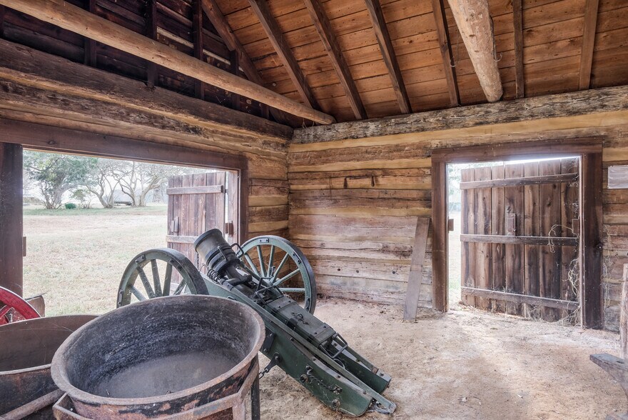 More Photos Of 163 Old Buncombe Rd, Union Specialty For Sale