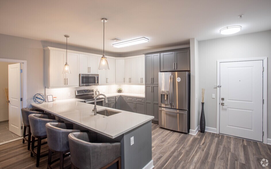 More Photos Of 1100 Market St, Dresher Multifamily For Sale
