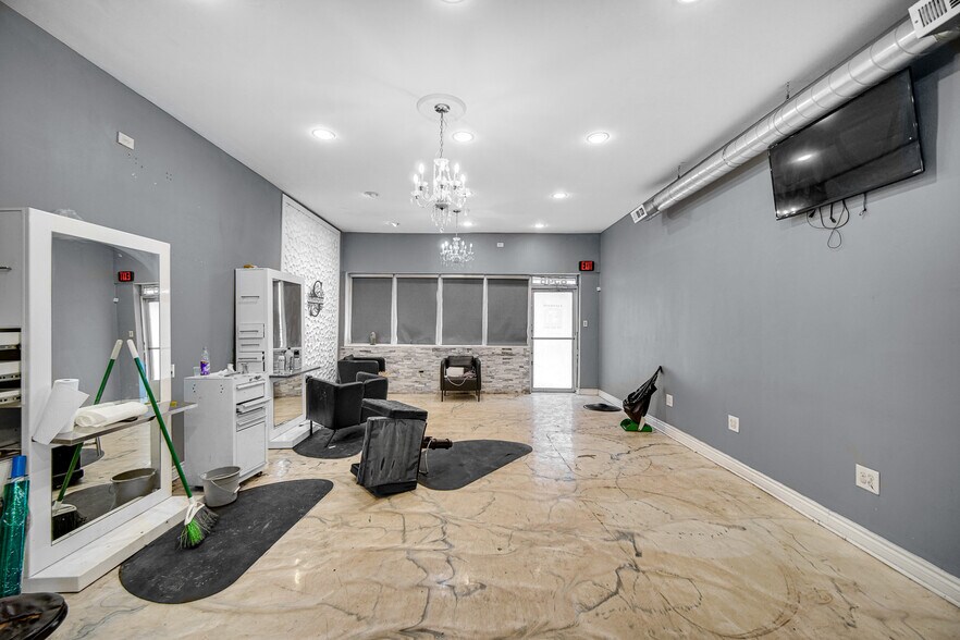 More Photos Of 8546-8554 S Stony Island Ave, Chicago Unknown For Lease