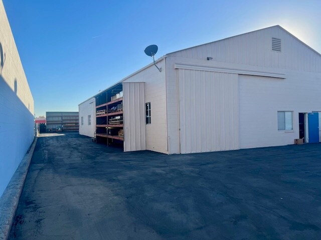 More Photos Of 10332 Rush St, El Monte Warehouse For Sale