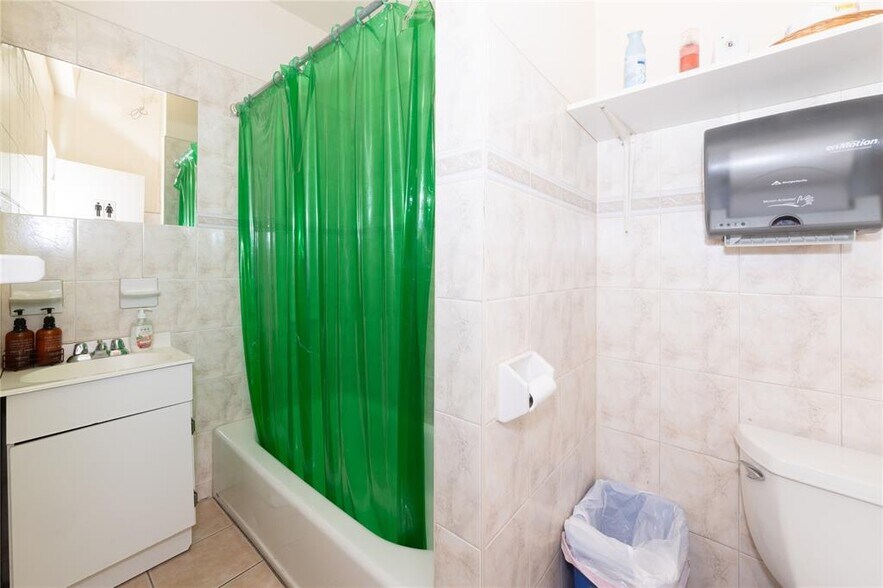 More Photos Of 375 Huguenot St, New Rochelle Religious Facility For Sale