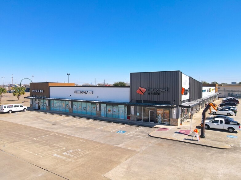 More Photos Of 9404 W Sam Houston Pky S, Houston Storefront Retail Office For Sale