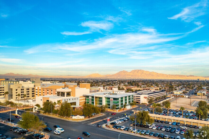 More Photos Of 3196 S Maryland Pky, Las Vegas Medical For Lease