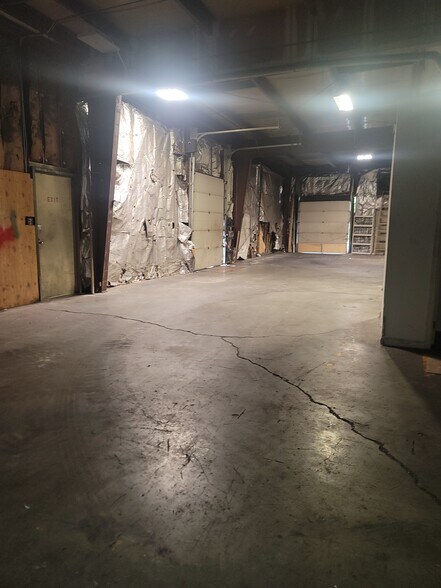 More Photos Of 167 Cole Ln, Winchester Industrial For Lease