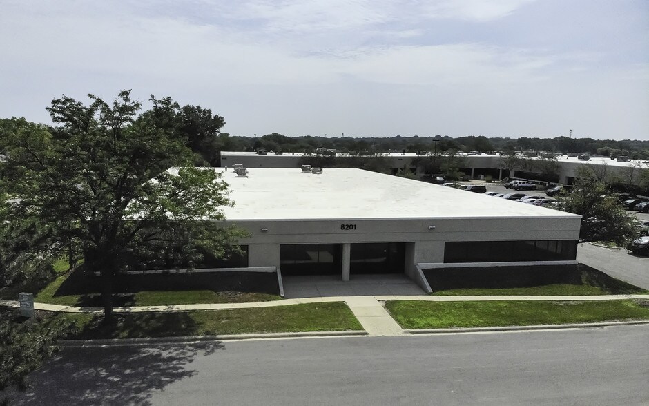 More Photos Of 8201 S Cass Ave, Darien Unknown For Lease