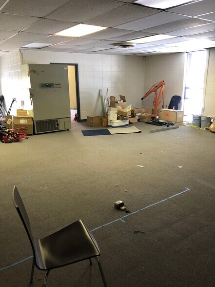 More Photos Of 1370 Hamilton St, Somerset Loft Creative Space For Lease