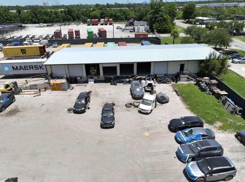 More Photos Of 425 Telfair Rd, Savannah Truck Terminal For Lease