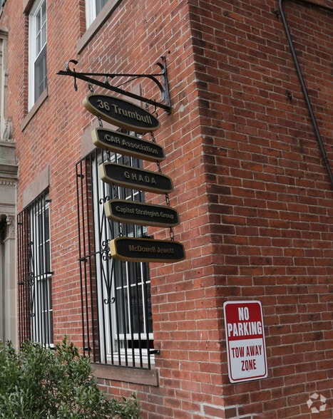 More Photos Of 36 Trumbull St, Hartford Office For Sale