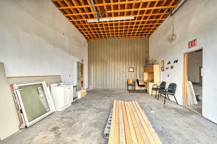 More Photos Of 74 Route 133, Winthrop Flex For Sale