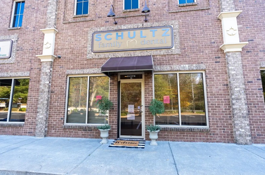 More Photos Of 931 Lower Fayetteville Rd, Newnan Medical For Lease
