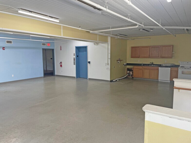 More Photos Of 29 Hampshire St, Auburn Office For Sale