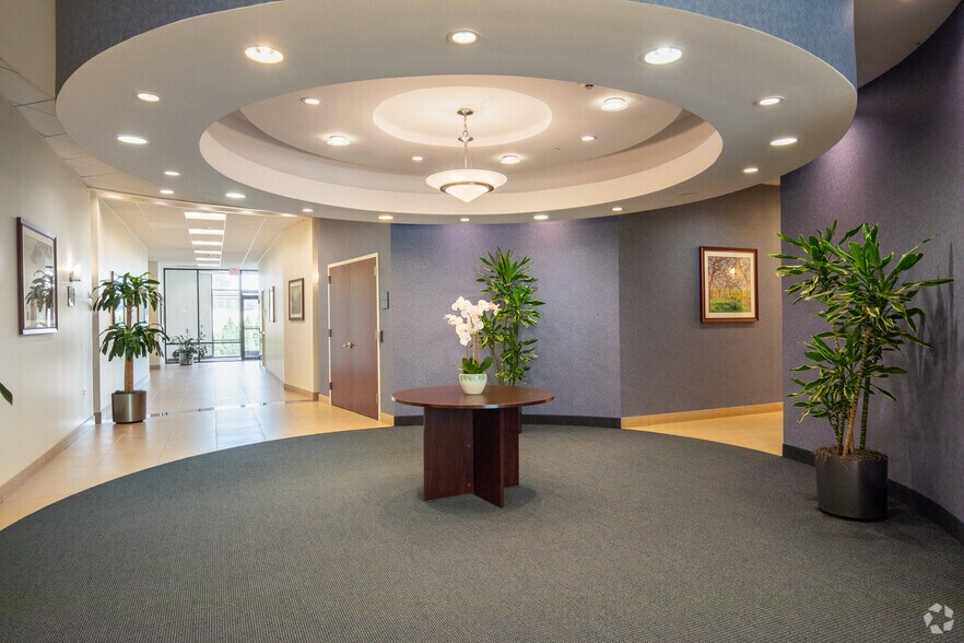 More Photos Of 135 Engineers Rd, Hauppauge Medical For Lease