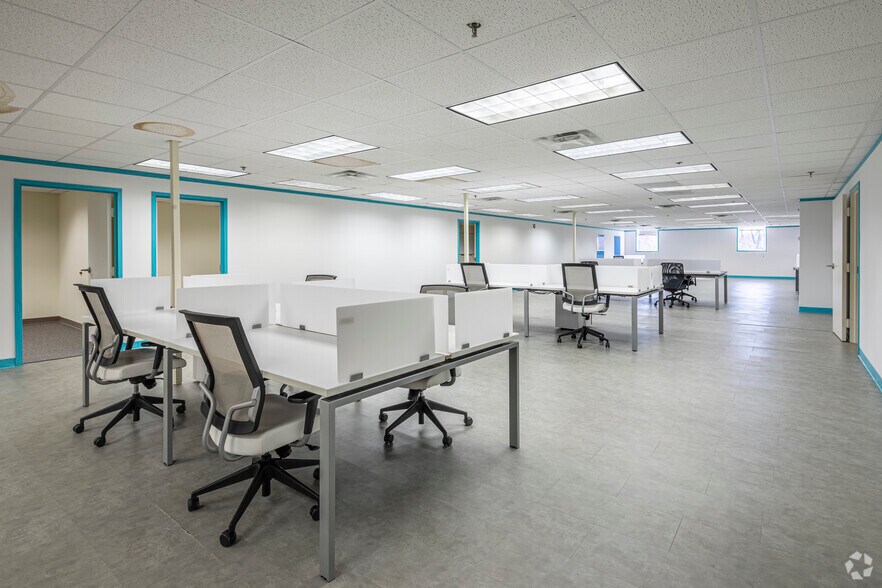 More Photos Of 2034 Eisenhower Ave, Alexandria Office For Lease