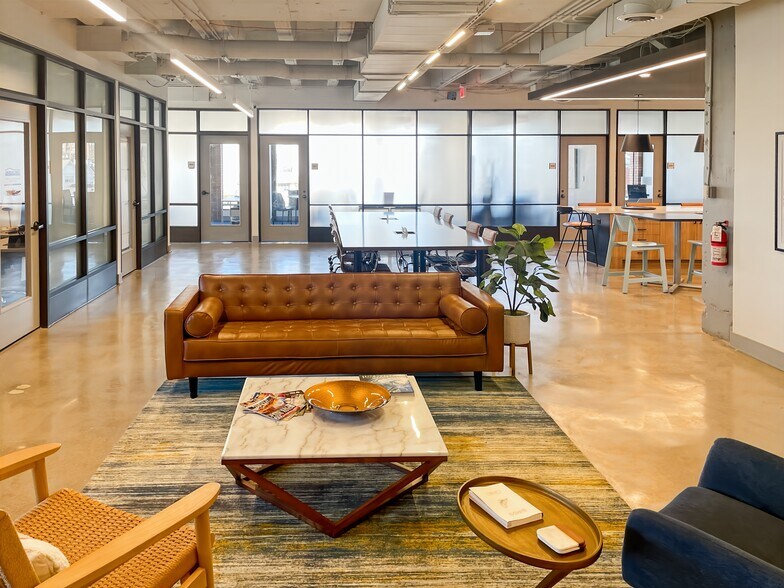 More Photos Of 222 S Prospect Ave, Park Ridge Coworking Space