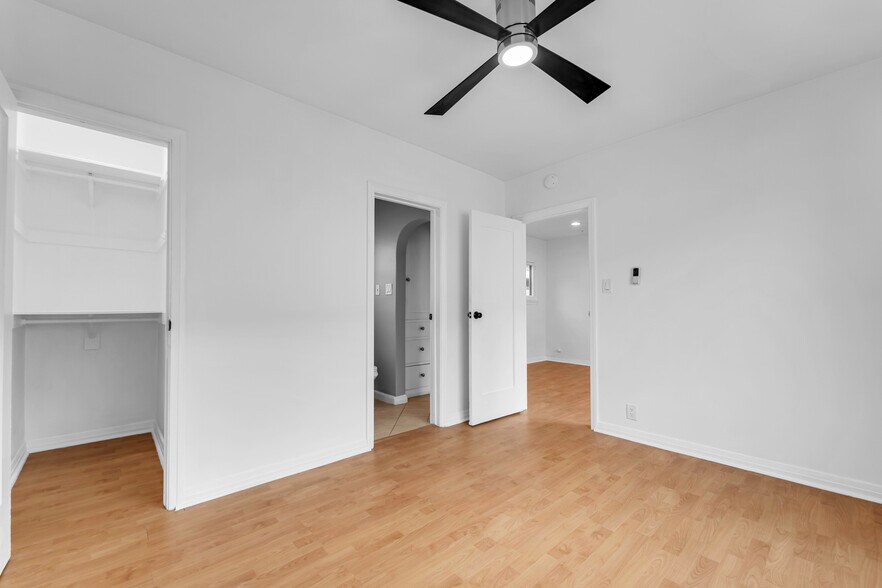 More Photos Of 2122 20th St, Santa Monica Apartments For Sale