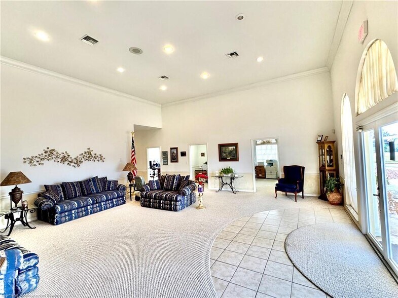 More Photos Of 2605 Bayview St, Sebring General Retail For Lease