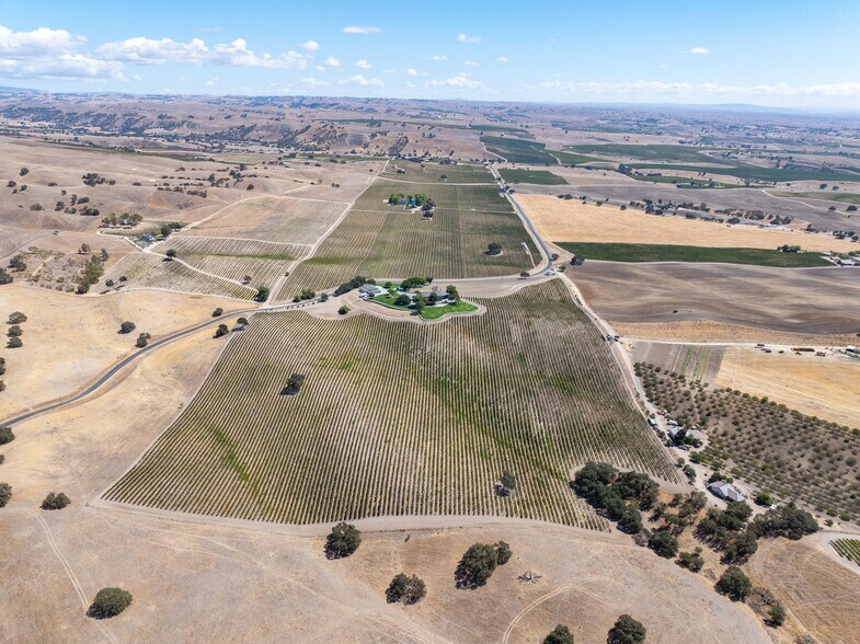 More Photos Of 8283 Cross Canyons Rd, San Miguel Winery Vineyard For Sale