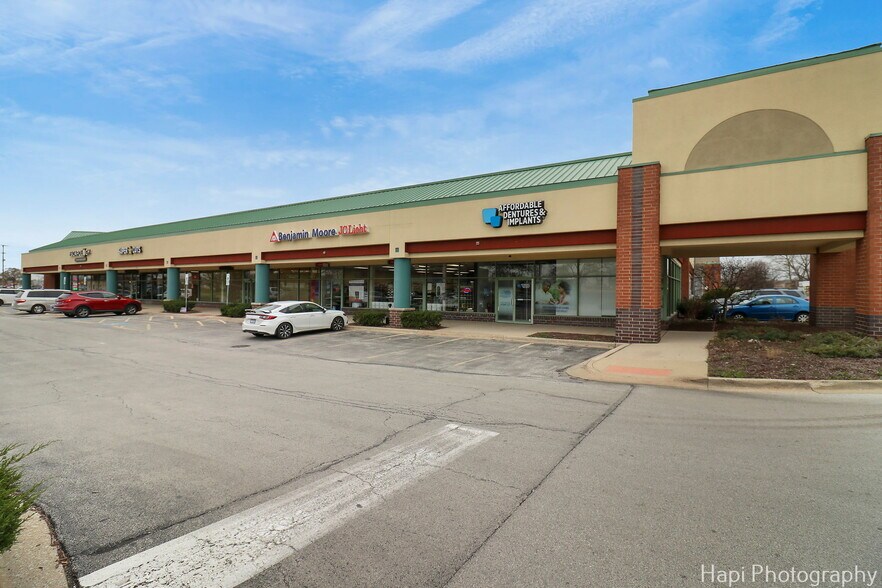 More Photos Of 15800-15840 S Harlem Ave, Orland Park Unknown For Lease