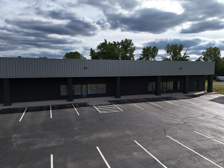 More Photos Of 609-621 E Bigelow Ave, Findlay Light Distribution For Lease