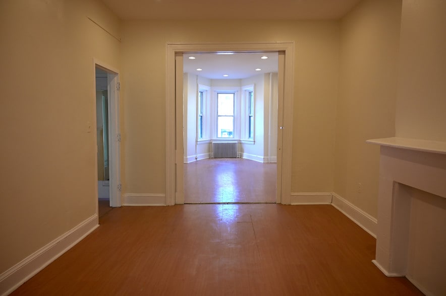 More Photos Of 1510 U St NW, Washington Storefront For Lease