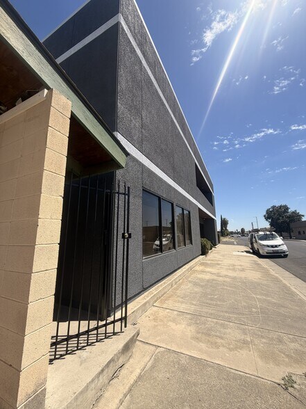 More Photos Of 108 E Mill Ave, Porterville Loft Creative Space For Lease