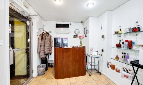 More Photos Of 28 Water St, New York Storefront Retail Office For Lease