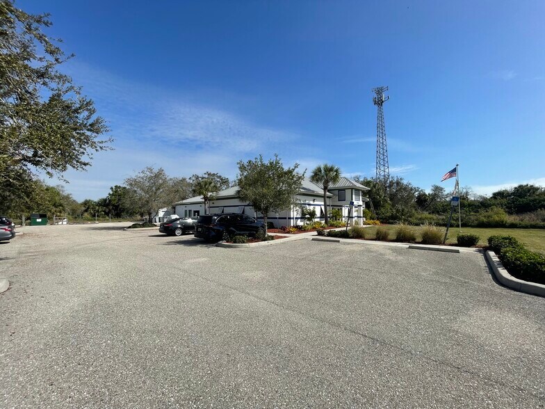 More Photos Of 25560 Technology Blvd, Punta Gorda Office For Sale