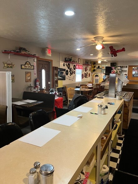 More Photos Of 641 Massillon Rd, Akron Restaurant For Sale