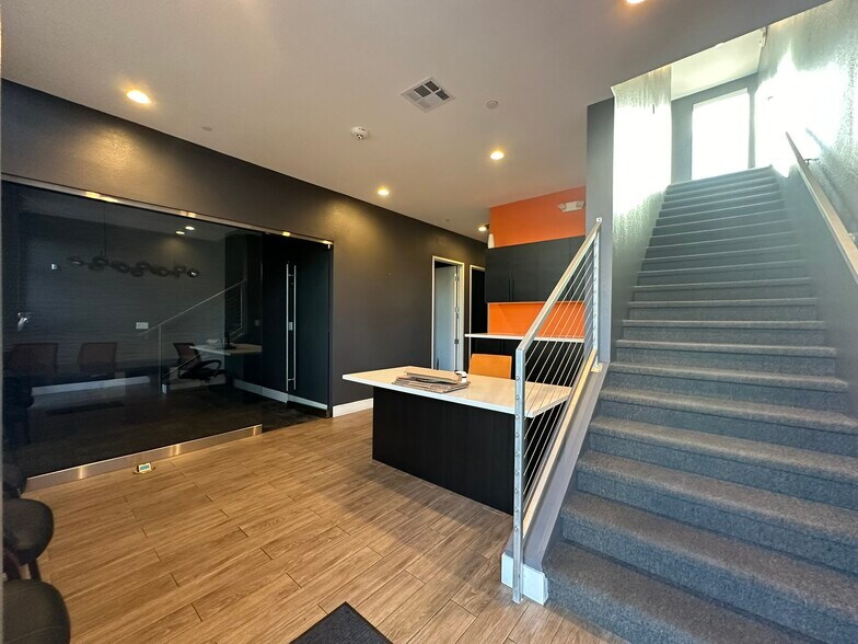 More Photos Of 7336 W Post Rd, Las Vegas Loft Creative Space For Lease