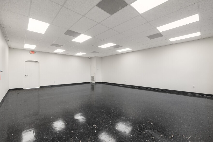More Photos Of 205 N Loop 499, Harlingen Auto Repair For Sale