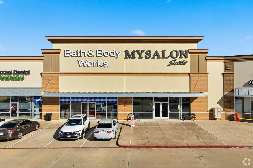 More Photos Of 4531-4589 East Sam Houston Pky S, Pasadena Unknown For Lease