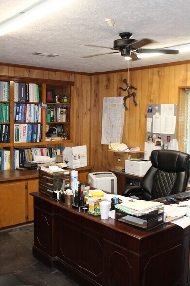 More Photos Of 4769 I-55 South Frontage Road, Jackson Warehouse For Sale