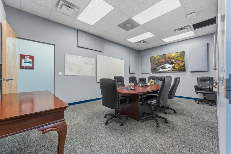 More Photos Of 742 Fairmont Rd, Morgantown Office For Lease