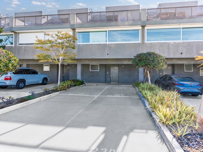 More Photos Of 215-237 California St, El Segundo Loft Creative Space For Sale