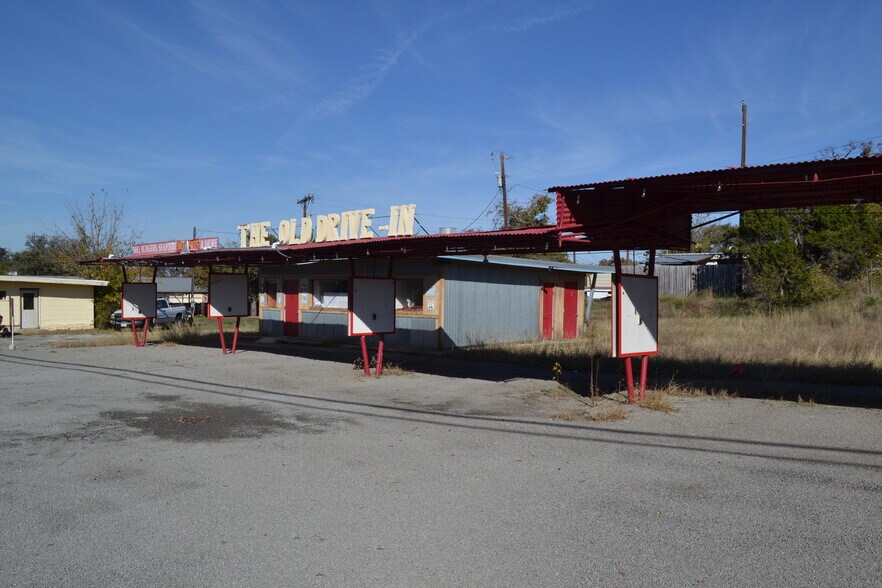 More Photos Of 220 Highway 261, Buchanan Dam Restaurant For Lease