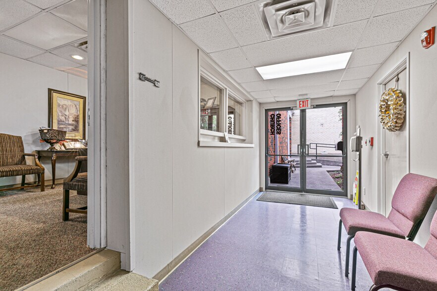 More Photos Of 2703 Wesley St, Greenville Religious Facility For Sale