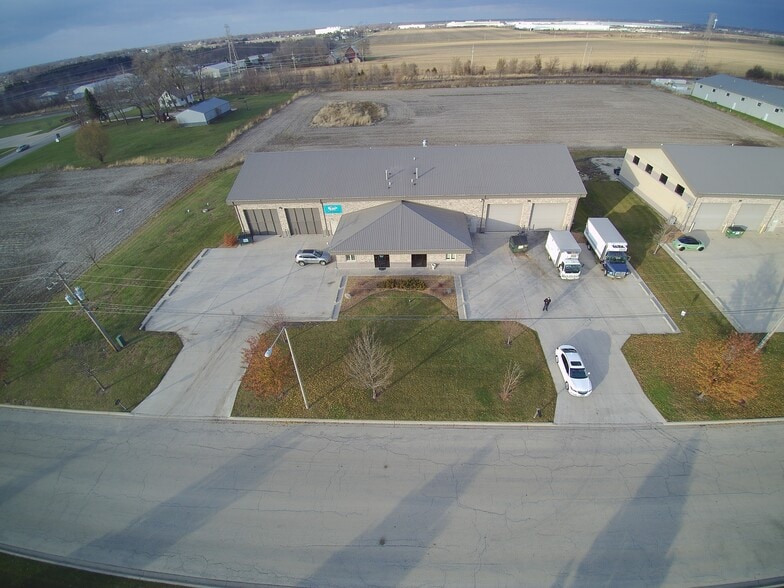 More Photos Of 16726 Cherry Creek Ct, Joliet Warehouse For Lease